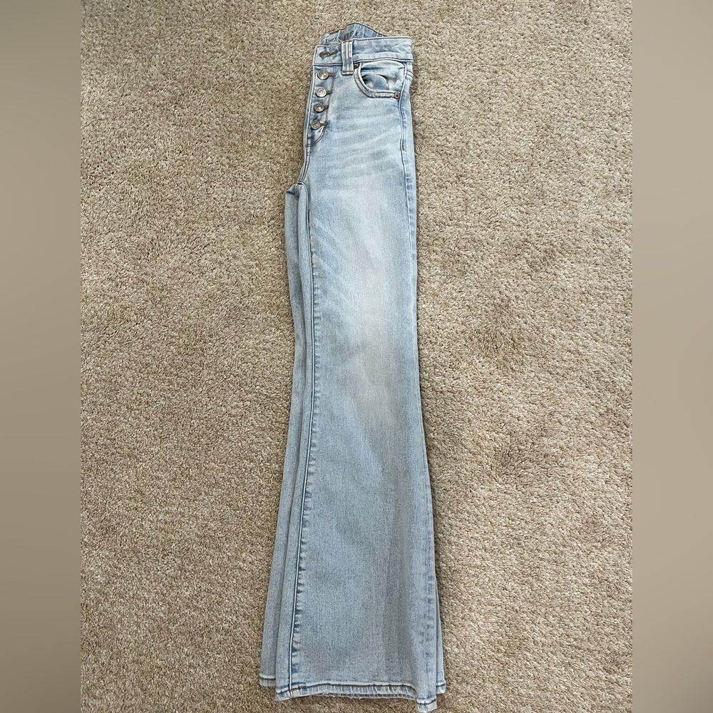 American eagle high waisted  jeans !